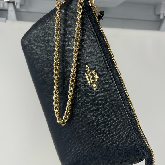 Coach Wristlet Pebbled Leather - Picture 3 of 10